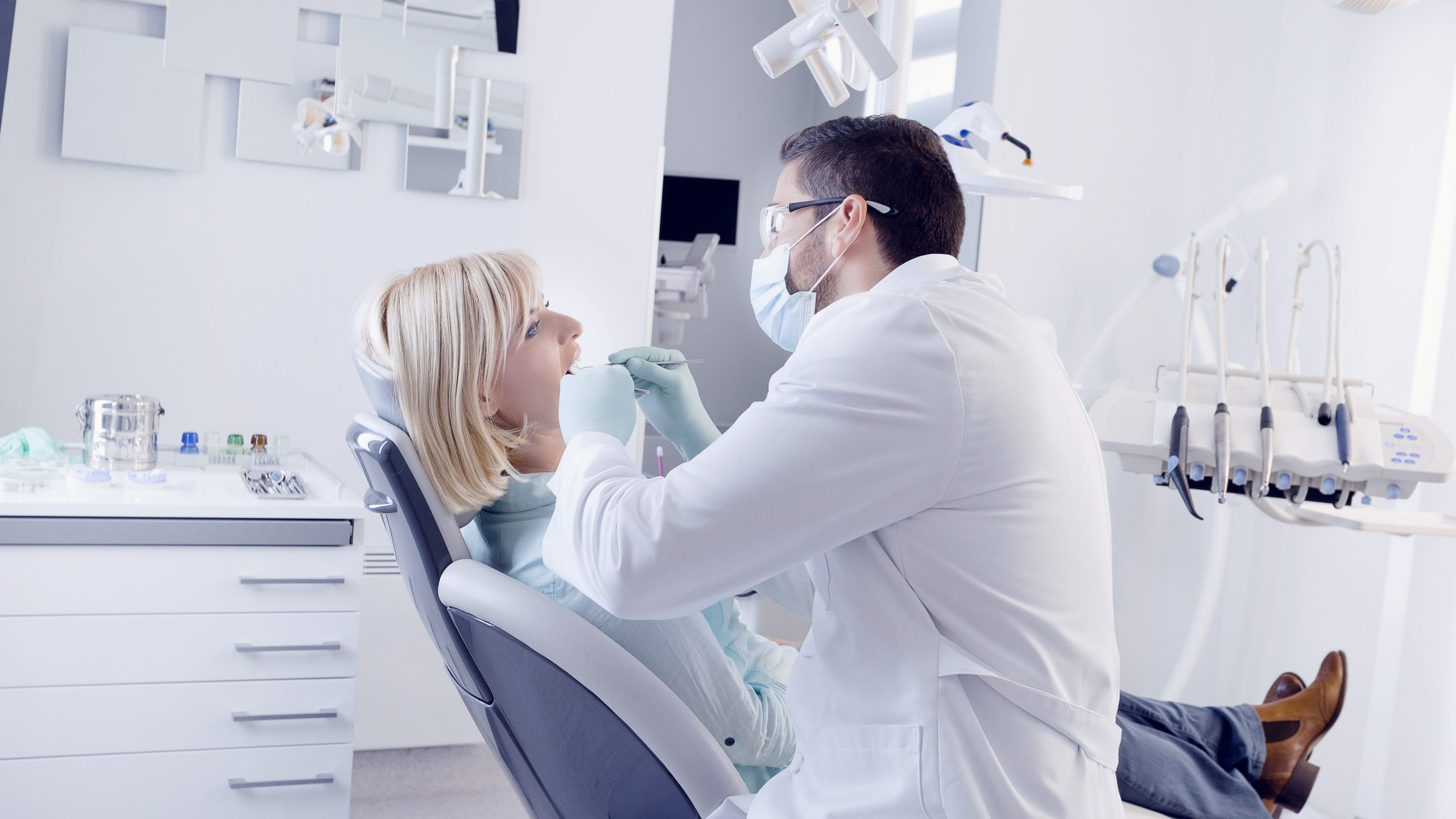 Dentist in Uhrichsville, OH