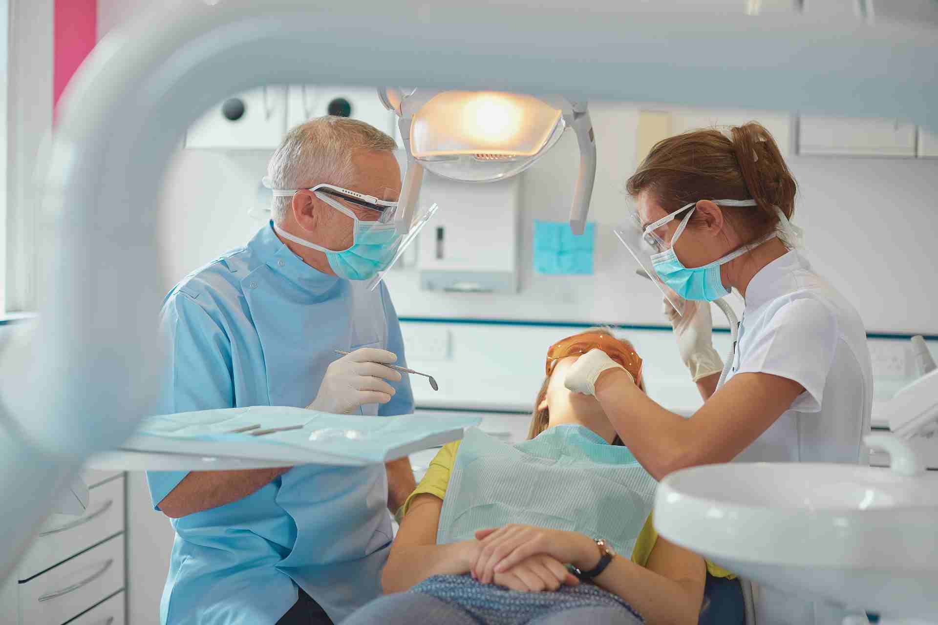 Dentist in Uhrichsville, OH